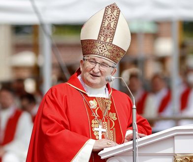 Biskup w szpitalu. Jego stan jest ciężki