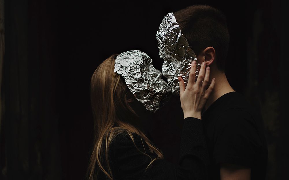 Magdalena Paszko - mroczne, depresyjne portrety kobiet, które są fuzją dwóch osobowości 14