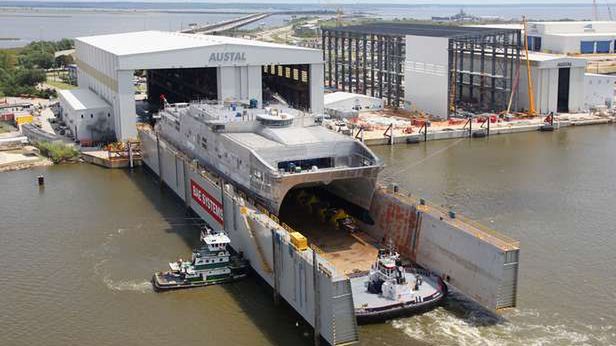 Wodowanie USNS Spearhead. Marines przypłyną z prędkością 80 km/h 1