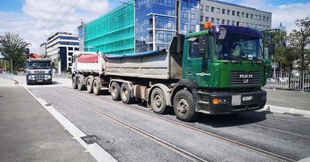 Wrocław. Budowa TAT rośnie w oczach. Pierwszy wiadukt gotowy