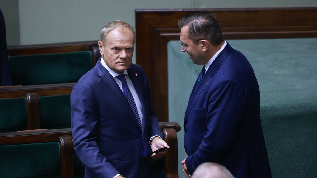 Zaprzysi??enie Prezydenta RP Karola Nawrockiego
06.08.2025 Warszawa Zaprzysiezenie Prezydenta RP Karola Nawrockiego fot. Filip Naumienko/REPORTER
N/z: Donald Tusk, Stefan Krajewski
Filip Naumienko/REPORTER