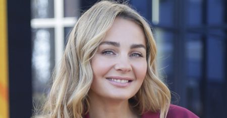 RZADKI WIDOK. Małgorzata Socha pozuje z gromadką dzieci i mężem. "By to, co najważniejsze, było zawsze blisko nas"