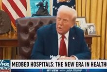 Kadr z klipu Donalda Trumpa