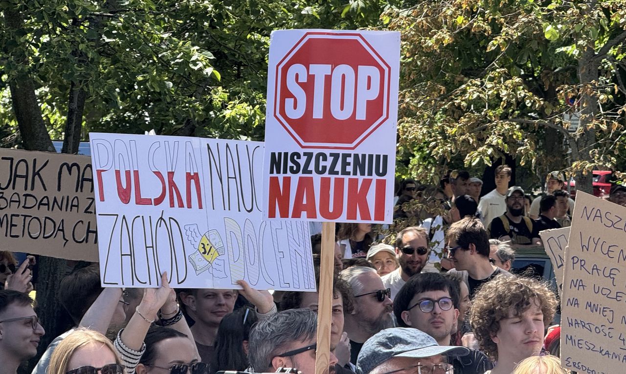 Protest ludzi nauki. Wróciła z Niemiec do Polski. "Płace są tam siedem razy wyższe"