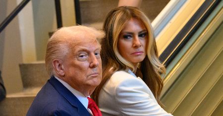 Nawet z nim nie sypia. Oto jak ma wyglądać życie intymne Trumpów