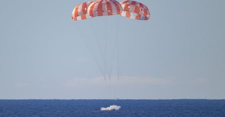 Astronauci już na ziemi. Misja Artemis II zakończona