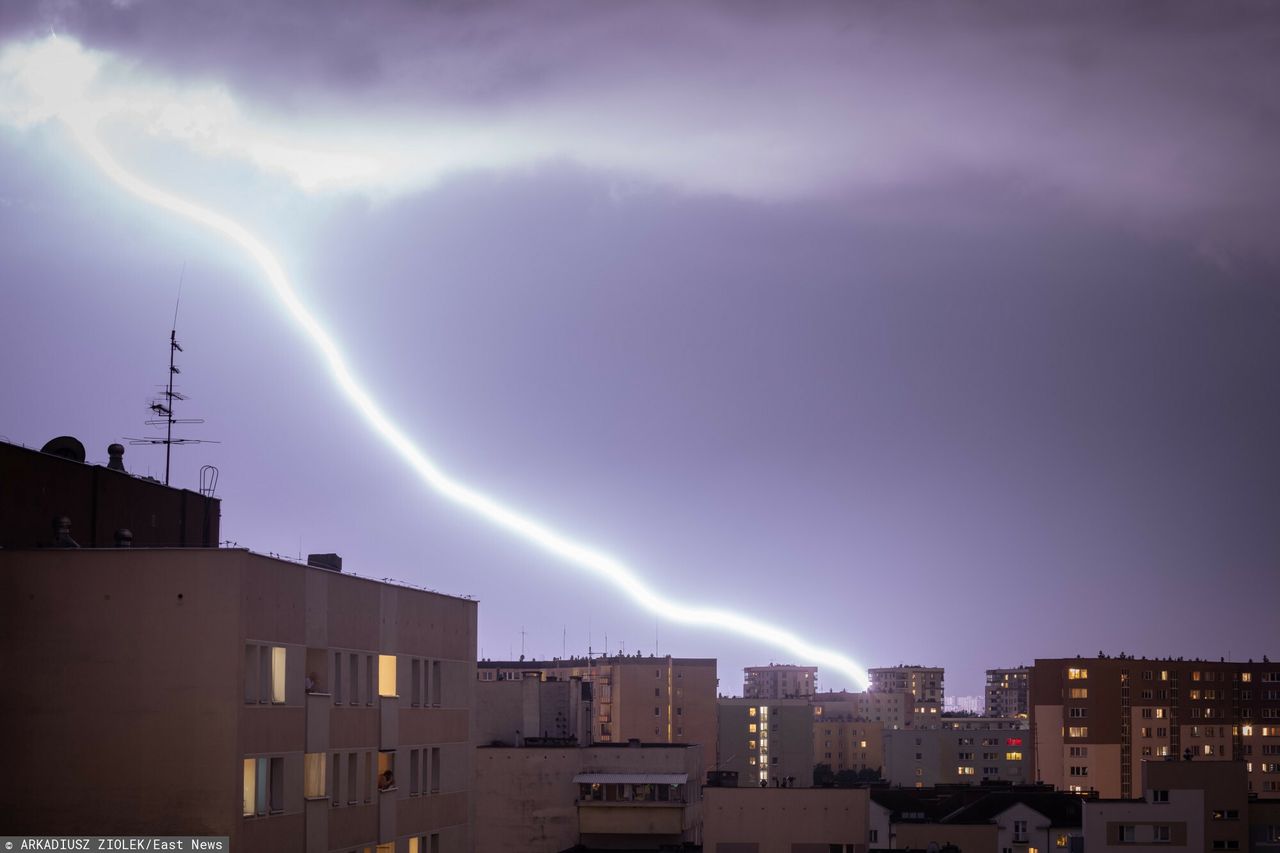 Pogoda. IMGW ostrzega przed burzami i deszczem