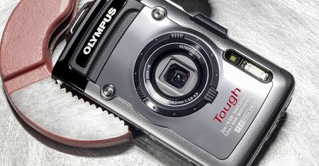 Olympus TG-1 - podwodny twardziel z jasnym obiektywem