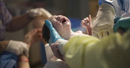 "Mata, na której leżałam, się paliła". Koszmar w czasie cesarki w Zakopanem