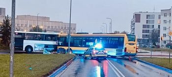 Słupsk: Zderzenie dwóch autobusów. Dwie osoby trafiły do szpitala