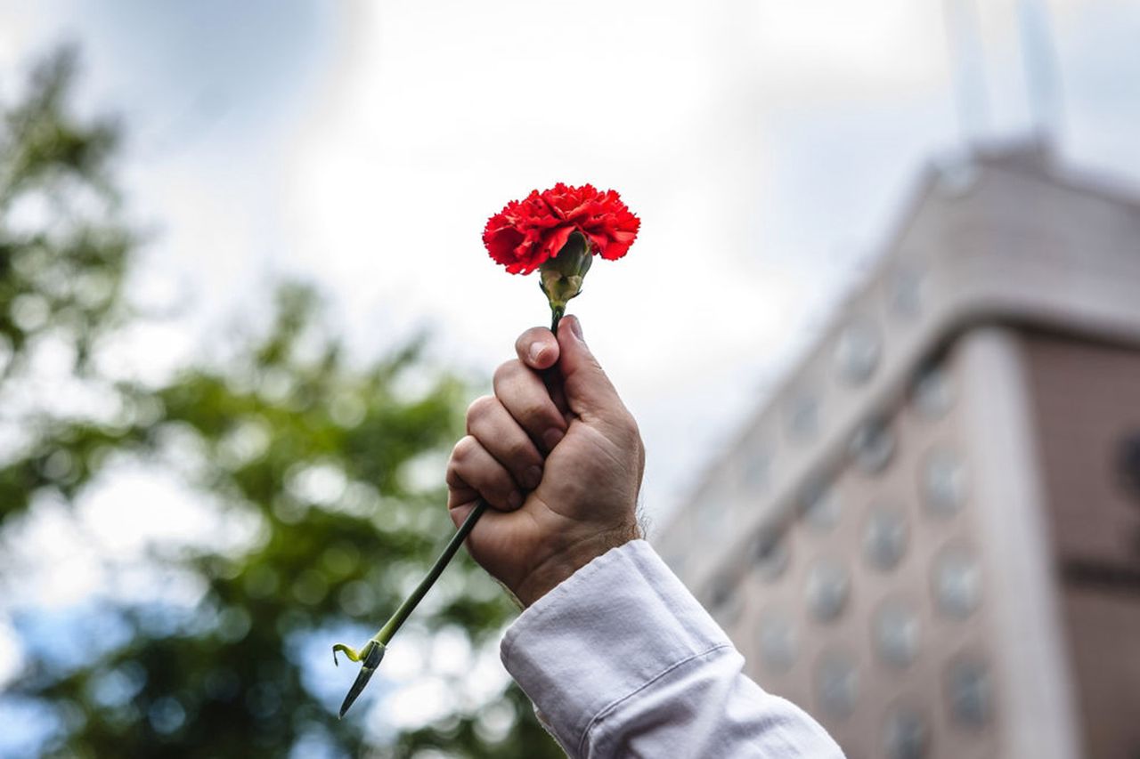 Passing of Celeste Caeiro, a symbol of Portugal's revolution