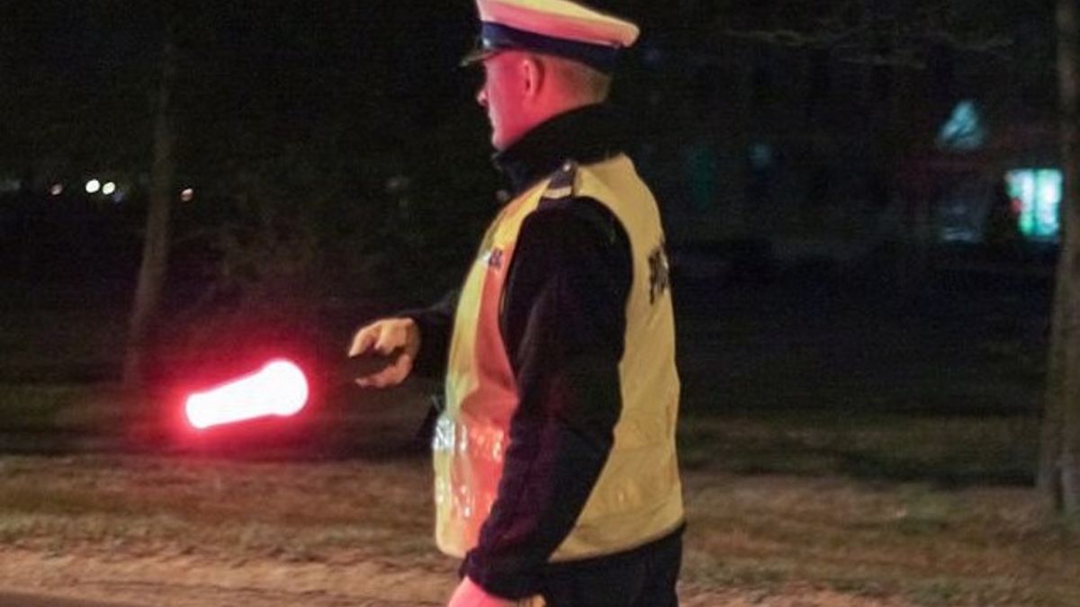 Policjant miał wpaść na kontroli (zdjęcie ilustracyjne)