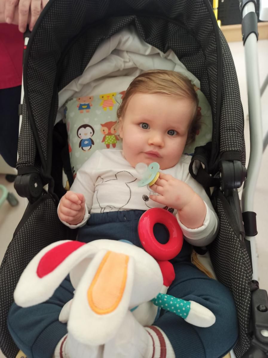 Rodzice porzucili Stasia w szpitalu