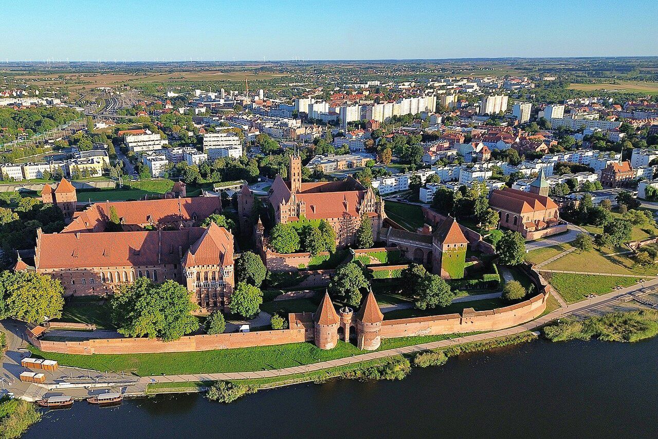 Konserwator zabytków powiatu malborskiego coraz bliżej. Wojewoda i starosta podpisali porozumienie w tej sprawie