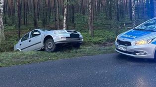 Miał ponad 3,5 promila alkoholu. Na szczęście jazda skończyła się w rowie