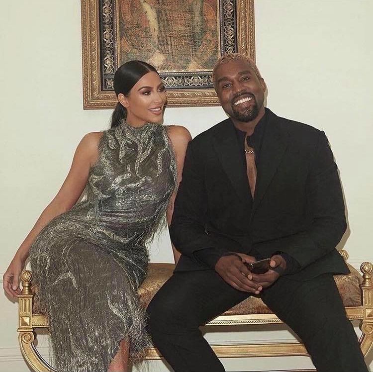 Kim Kardashian świętuje 6. rocznicę ślubu z Kanye