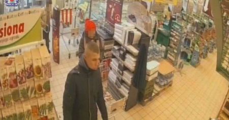 Kradzież w sklepie na ul. Kunickiego. Mężczyzna ukradł 20 opakowań kawy (wideo)