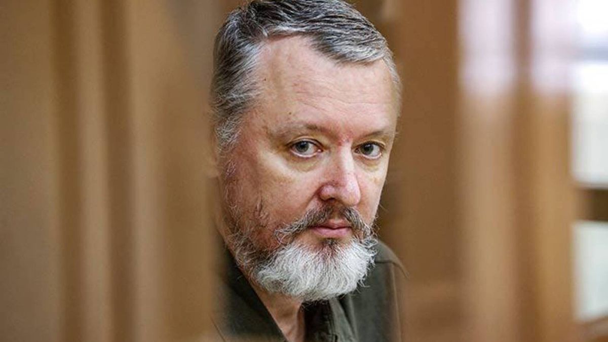 Igor Girkin "Striełkow" nadal siedzi w areszcie, właśnie ruszył jego proces