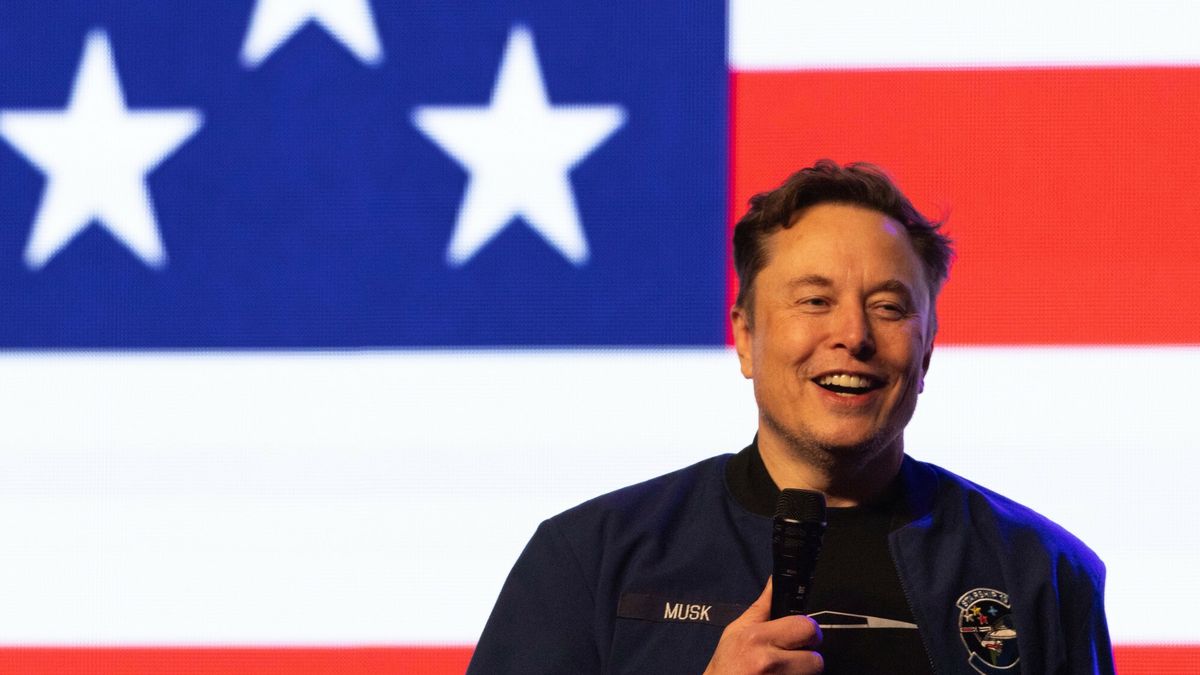 Elon Musk przyznał, że śpi w przyczepie przy projekcie xAI