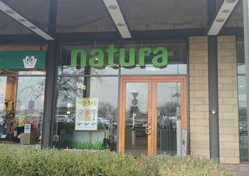 Drogeria Natura kusi promocjami. Kultowy zapach 70 zł taniej