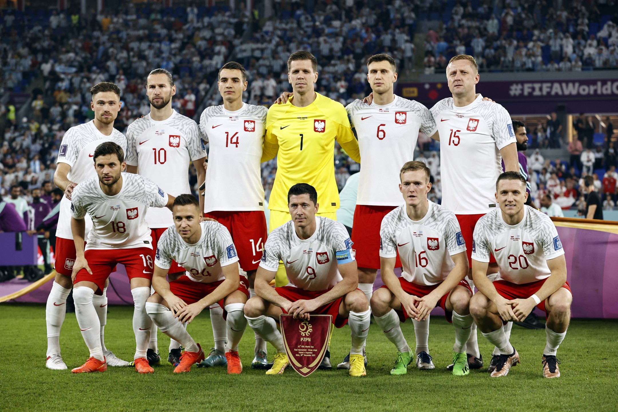 Afera wokół premii dla reprezentacji Polski. Robert Lewandowski spotka się z Mateuszem Morawieckim?