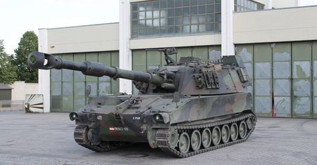 Samobieżne haubice M109 dla Ukrainy. Łotewskie dary już ostrzeliwują Rosjan