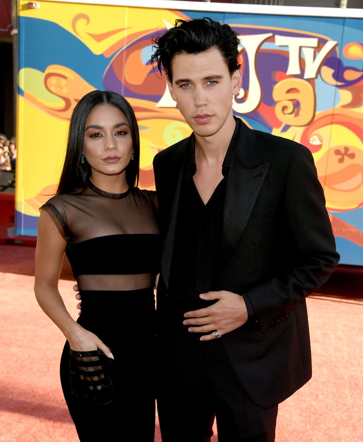 Niezręczne spotkanie Vanessy Hudgens i Austina Butlera