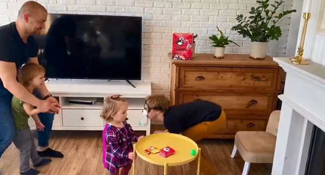 "Zabawa nigdy się nie kończy" w reklamie Mattel