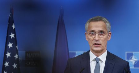 "Nie ma żadnej gwarancji". NATO ostrzega przed działaniami Putina
