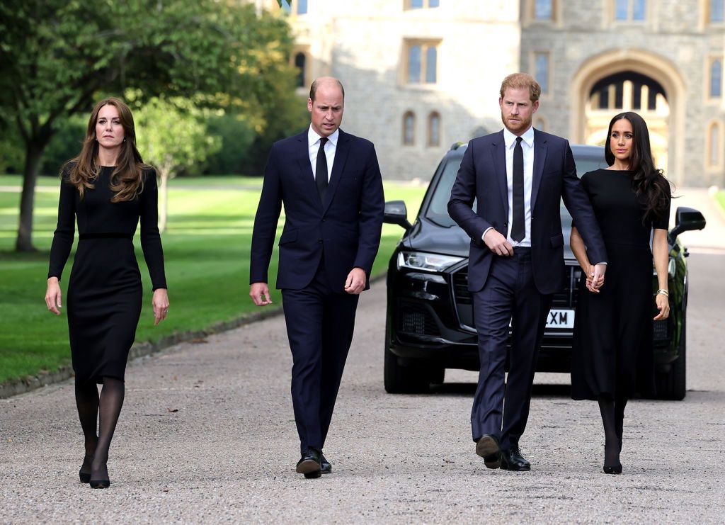 Książę Harry będzie na koronacji ojca bez Meghan