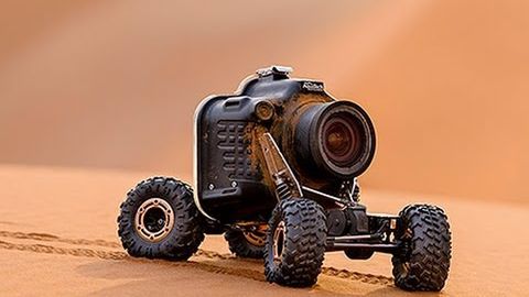 Zdalnie sterowany samochodzik z aparatem wśród afrykańskich lwów 1