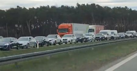 Nagranie z A1 obiega sieć. "Wytrwałości i stalowych nerwów"