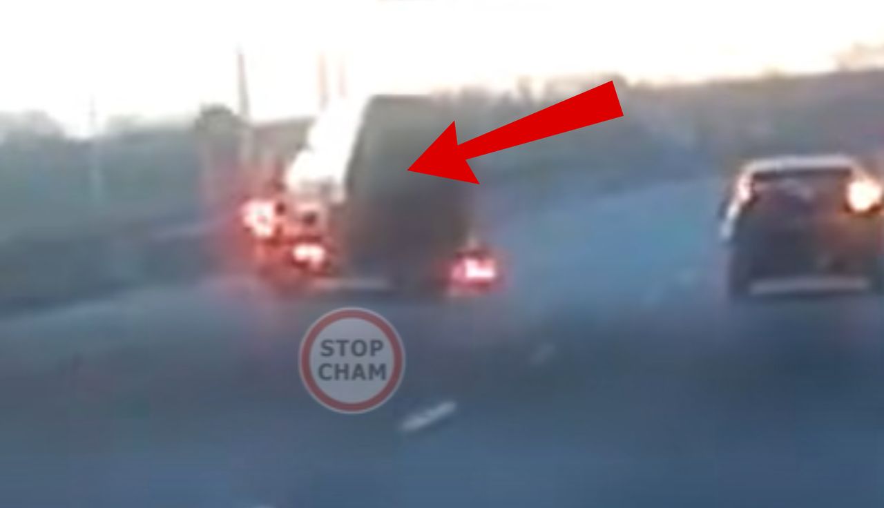 Szokujące nagranie z A8. Pokazali "latającą" lawetę