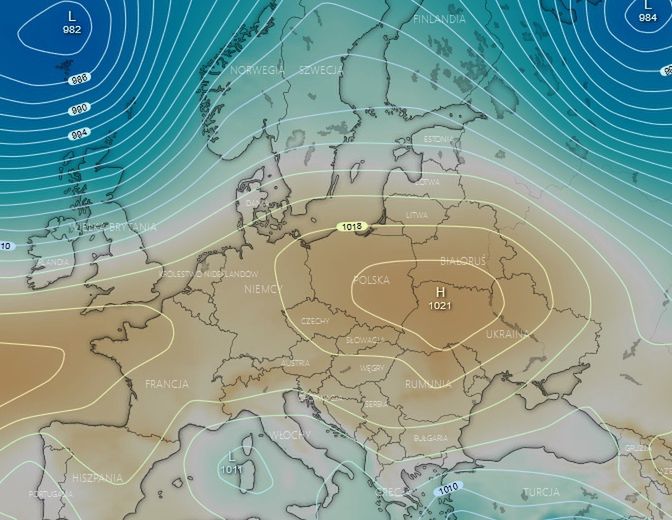 Pogoda. Spodziewana sytuacja synoptyczna w piątek - obszar Polski w zasięgu stabilnego układu wyżowego