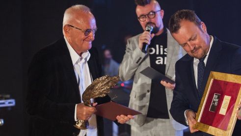 Jacek Cygan (z lewej) otrzymał nagrodę miasta Sosnowa za całokształt działalności.