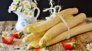 Szparagi: Jak je przygotować. Sprawdzony przepis