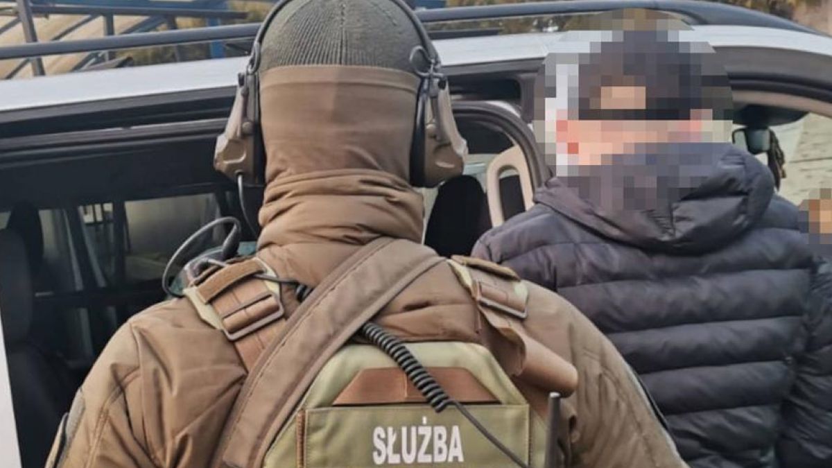 KAS rozbiła zorganizowaną grupę przestępczą. Fałszowali faktury