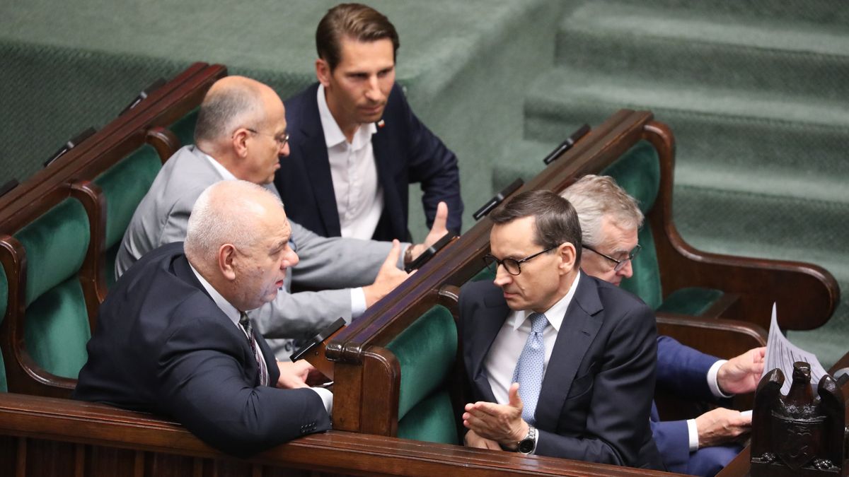 Politycy PiS w Sejmie, m.in. Mateusz Morawiecki