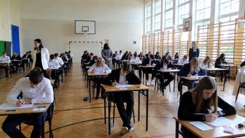 Wyniki matur we Włocławku. Licea wysoko, technika nad średnią