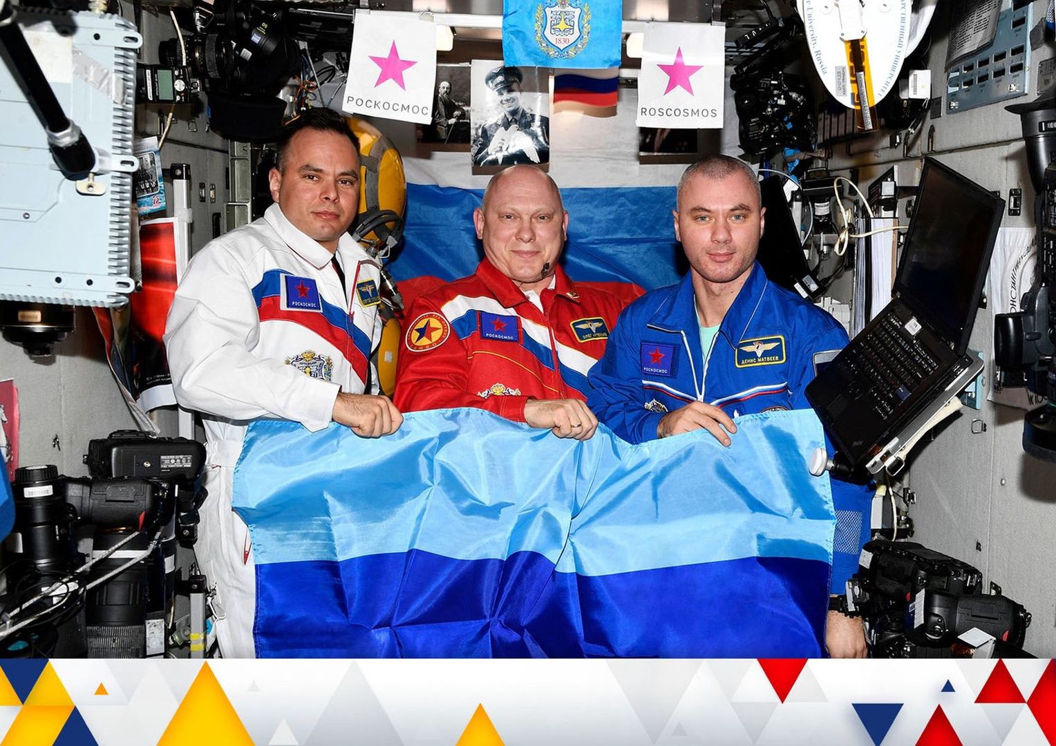 Rosjanie świętują nawet w kosmosie. "Długo wyczekiwany dzień"