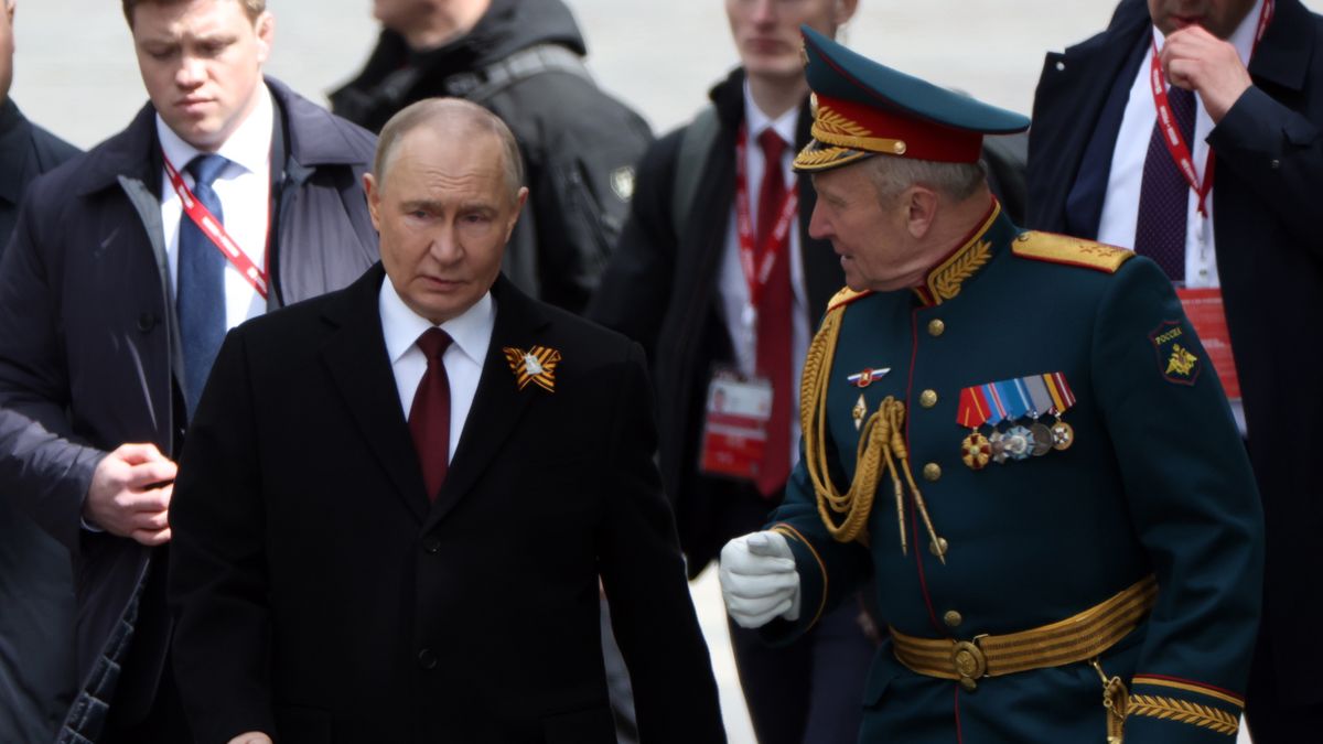 Russians Celebrate 80th Anniversary Of The Victory Day In Moscow
MOSCOW, RUSSIA - MAY 9: (RUSSIA OUT) Russian President Vladimir Putin (C) arrives to the wreath laying ceremony to the Unknown Soldiers' Tomb, marking the 80th anniversary of the victory over Nazi's Germany, May 9, 2025 in Moscow, Russia. President Putin has welcomed Chinese Leader Xi Jinping in Moscow for a four-day visit centered around Russia's 'Victory Day' celebrations, commemorated the end of the World War II. The trip marks Xi's eleventh trip to Russia since becoming president. (Photo by Contributor/Getty Images)
Contributor