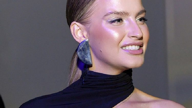 Karolina Pisarek postawiła na odważną stylizację