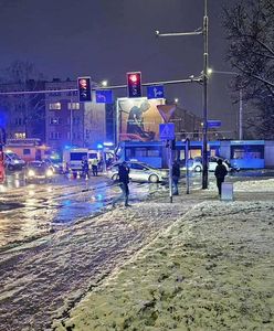 Zakneblowany mężczyzna w bagażniku. Śledczy o kulisach wypadku we Wrocławiu