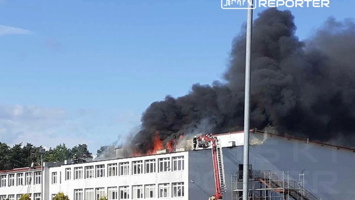 Pożar w budynku szkoły w Magnuszewie