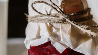 Domowe przetwory. Kalendarz warzyw i owoców