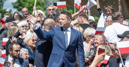 Podda się testom? Trzaskowski odpowiada Nawrockiemu