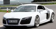 Zanim nadejdzie następca - Audi R8 po faceliftingu na testach