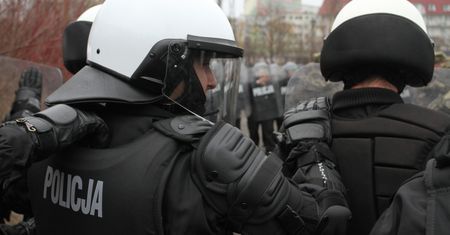 RCB ostrzega w ośmiu województwach. "Stosuj się do poleceń"