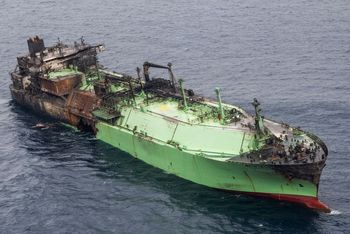 "Bomba zegarowa". Rosyjski tankowiec dryfuje na Morzu Śródziemnym