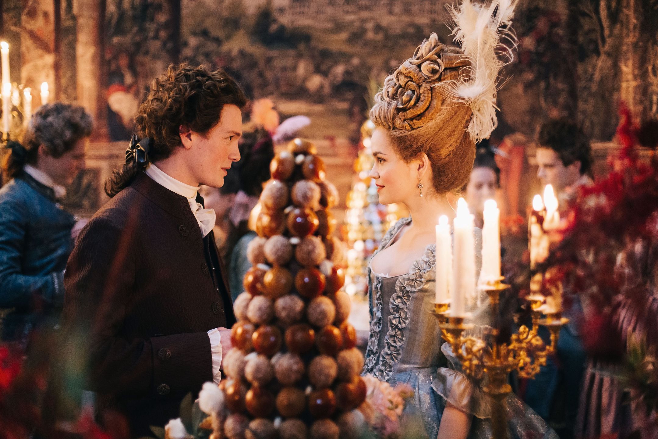 MARIE ANTOINETTE - Episode 8Martijn Lakemeier (Fersen), Emilia Schüle (Marie Antoinette)Emilia Schüle, Jack Archer